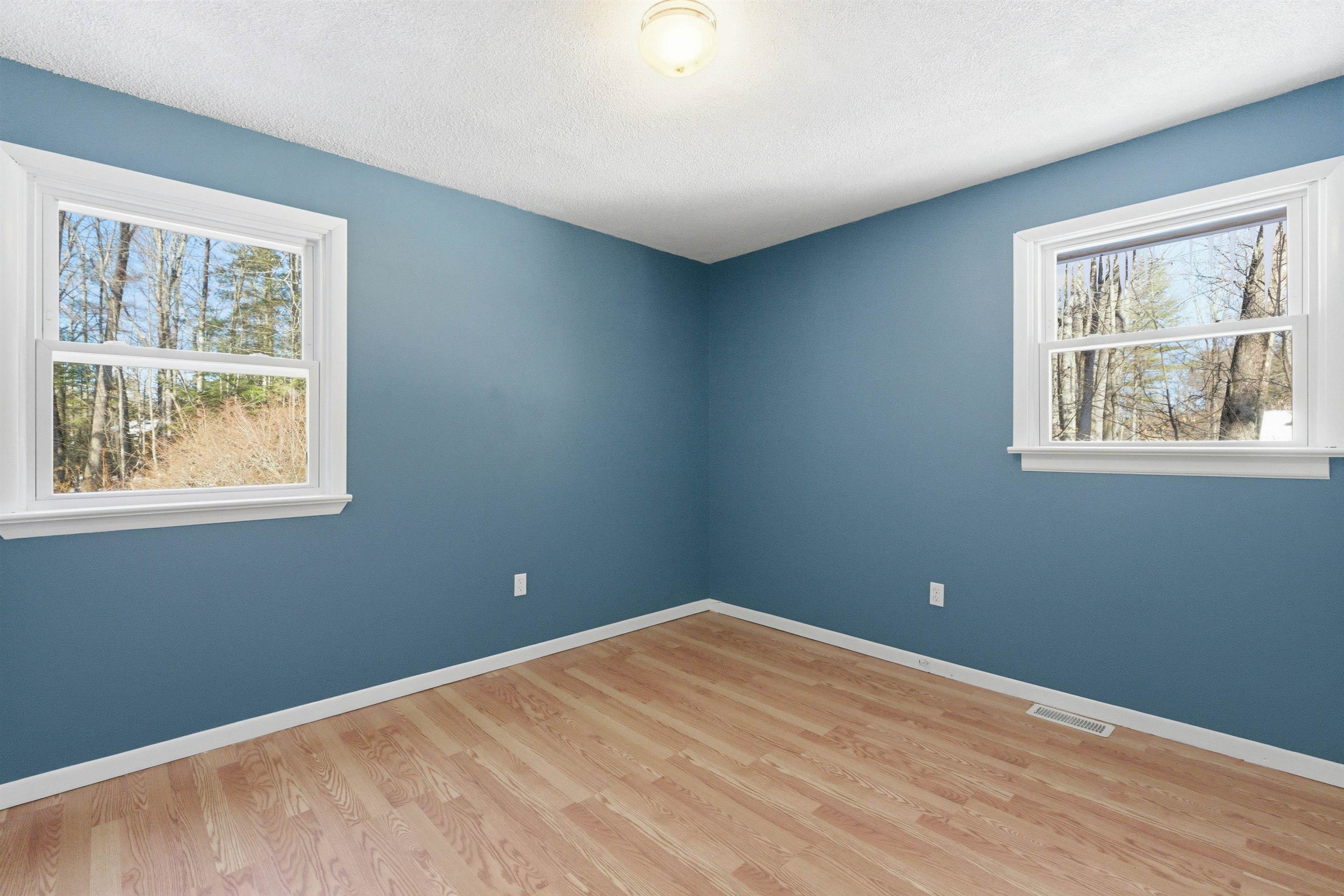 438 Bay Hill Road Northfield, NH 03276 - Photo 15 of 44