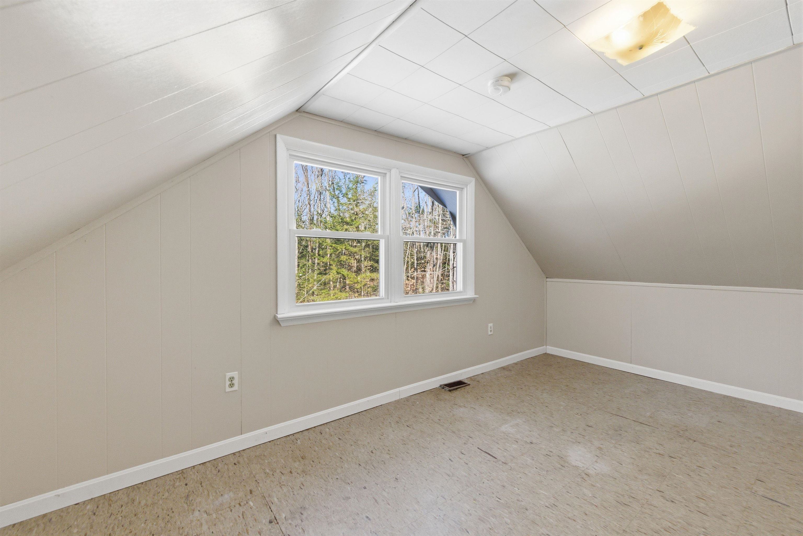 438 Bay Hill Road Northfield, NH 03276 - Photo 20 of 44