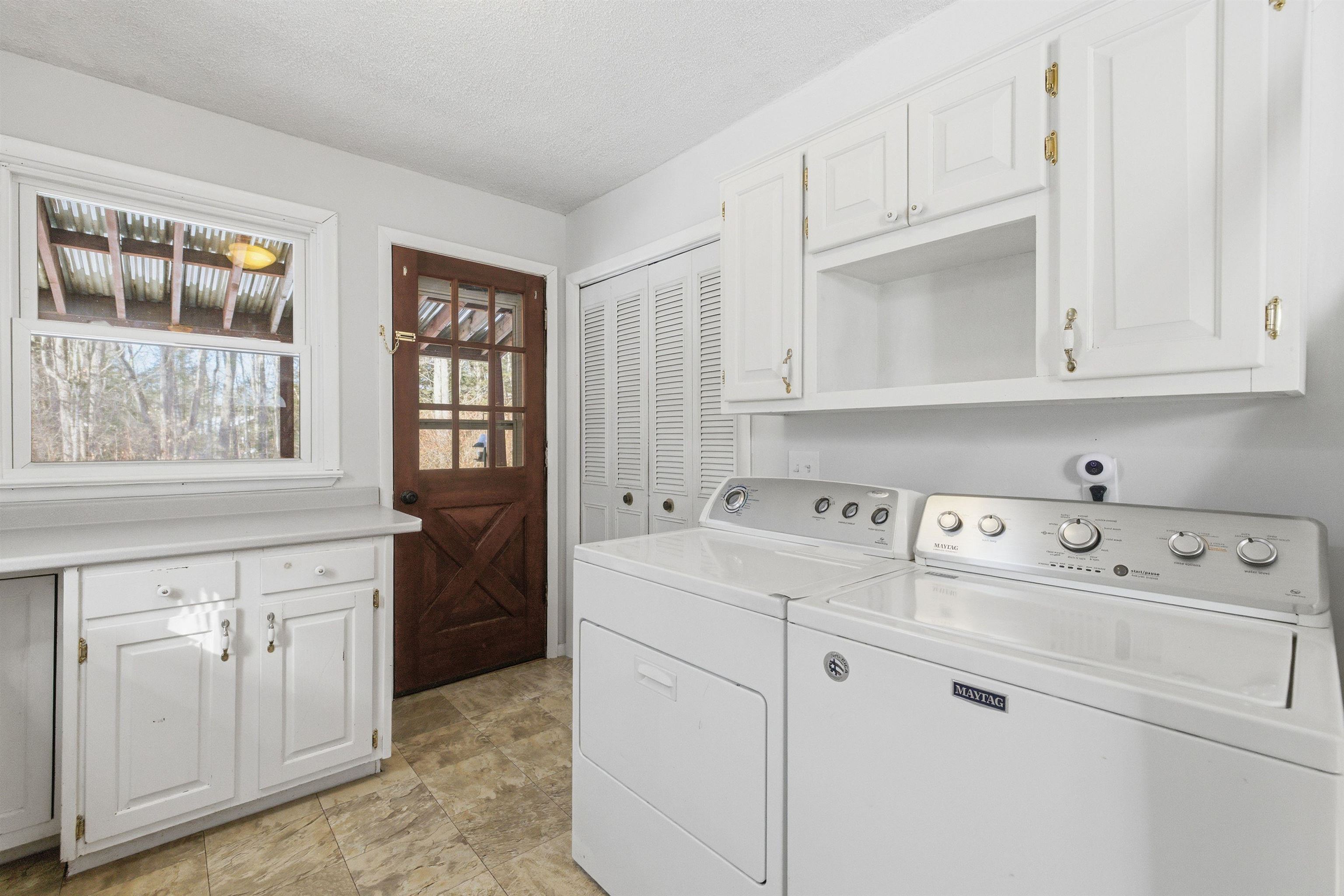 438 Bay Hill Road Northfield, NH 03276 - Photo 4 of 44