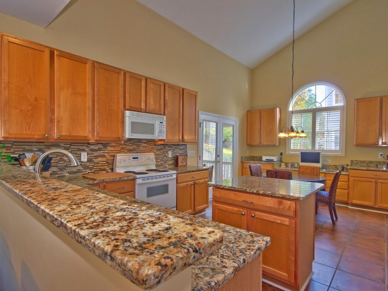 13016 Townfield Drive Raleigh, NC 27614 - Photo 8 of 25 Kitchen