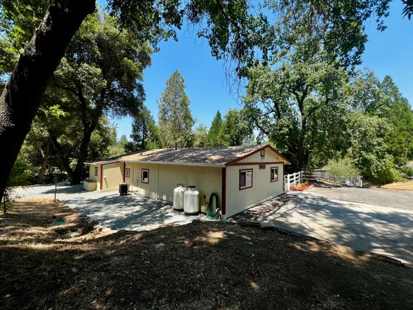$365,000 | 2018 Whistler Way, Somerset, CA 95684