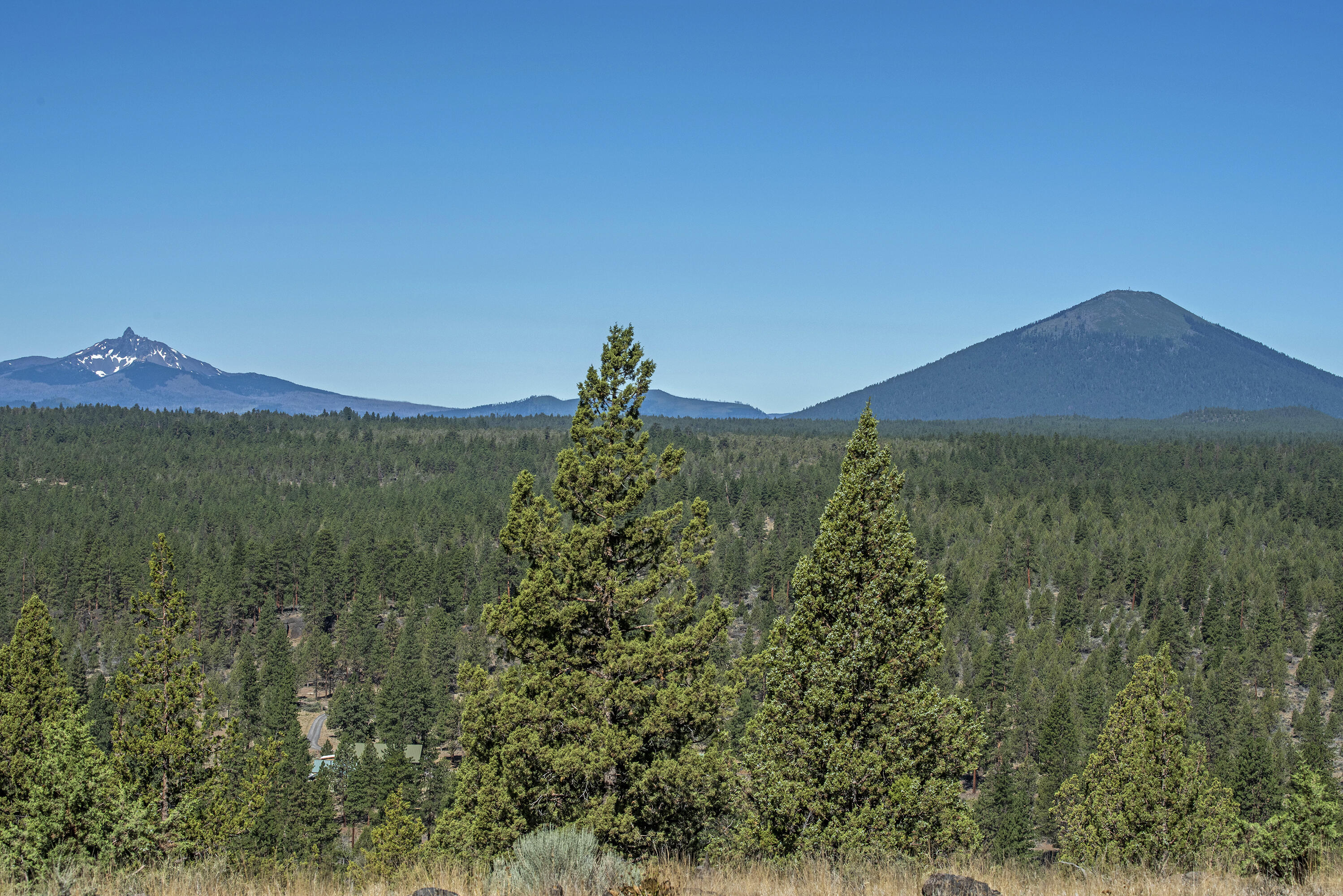 17990 Mountain View Road Sisters, OR 97759 - Photo 3 of 21 Mt. Washington & Black Butte