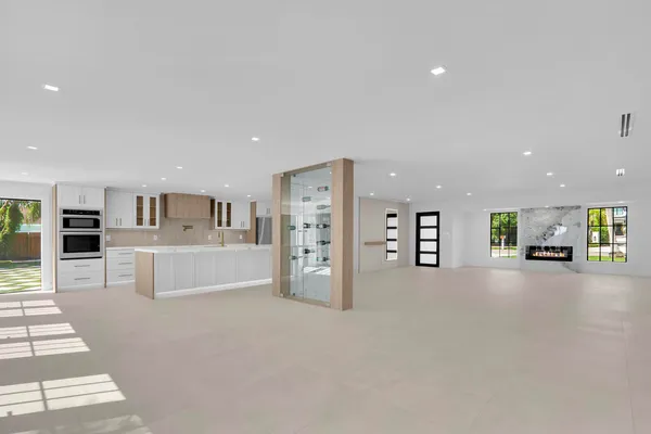 $1,699,000 | 391 West Riverside Drive, Tequesta, FL 33469