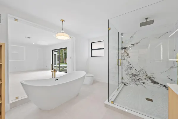 $1,699,000 | 391 West Riverside Drive, Tequesta, FL 33469