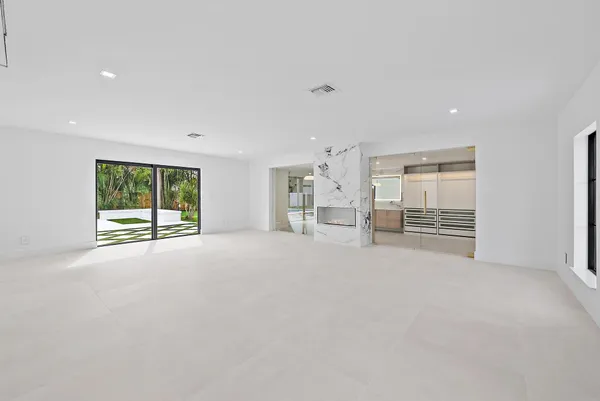 $1,699,000 | 391 West Riverside Drive, Tequesta, FL 33469