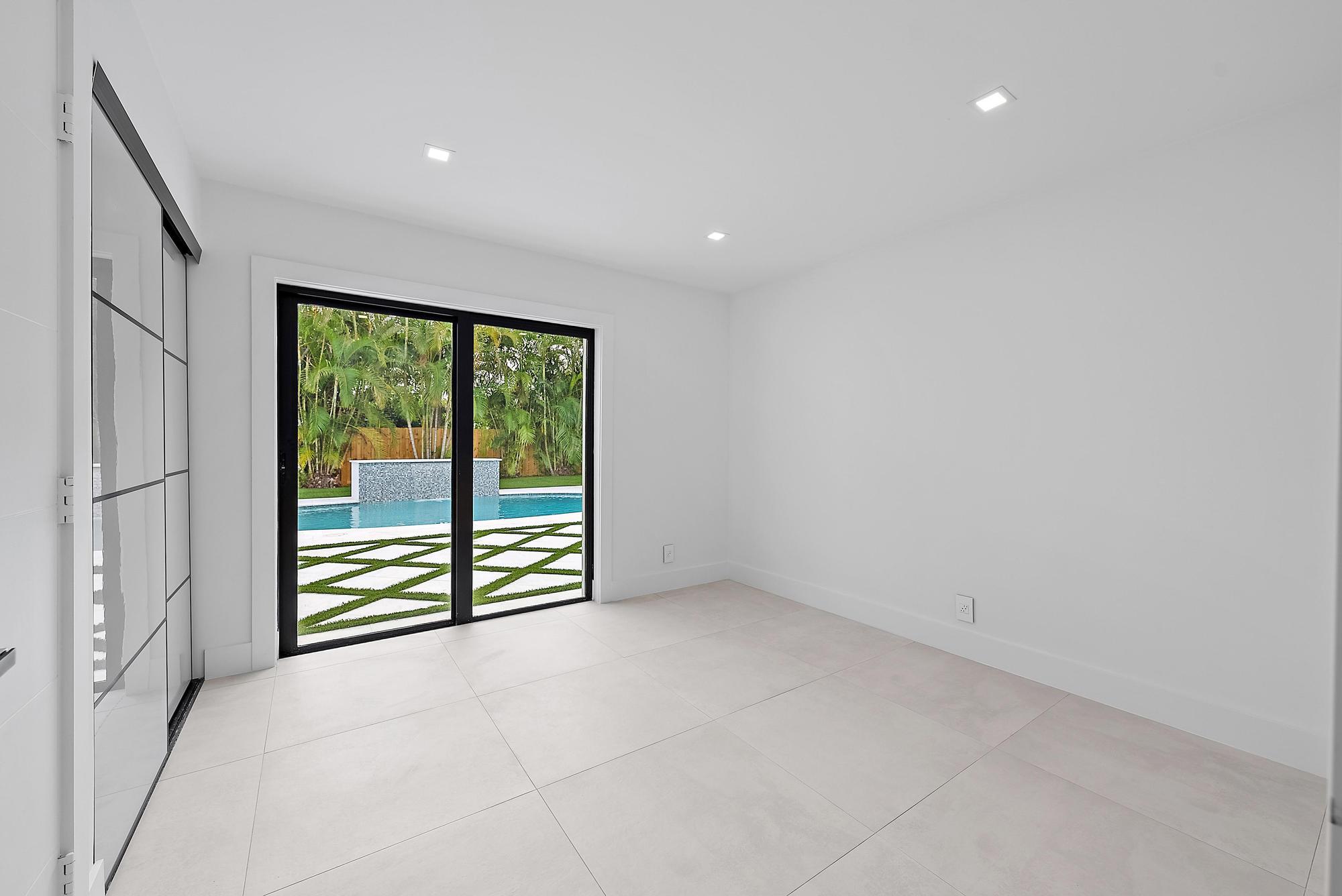 391 West Riverside Drive Tequesta, FL 33469 - Photo 22 of 49 391 W Riverside Dr-17