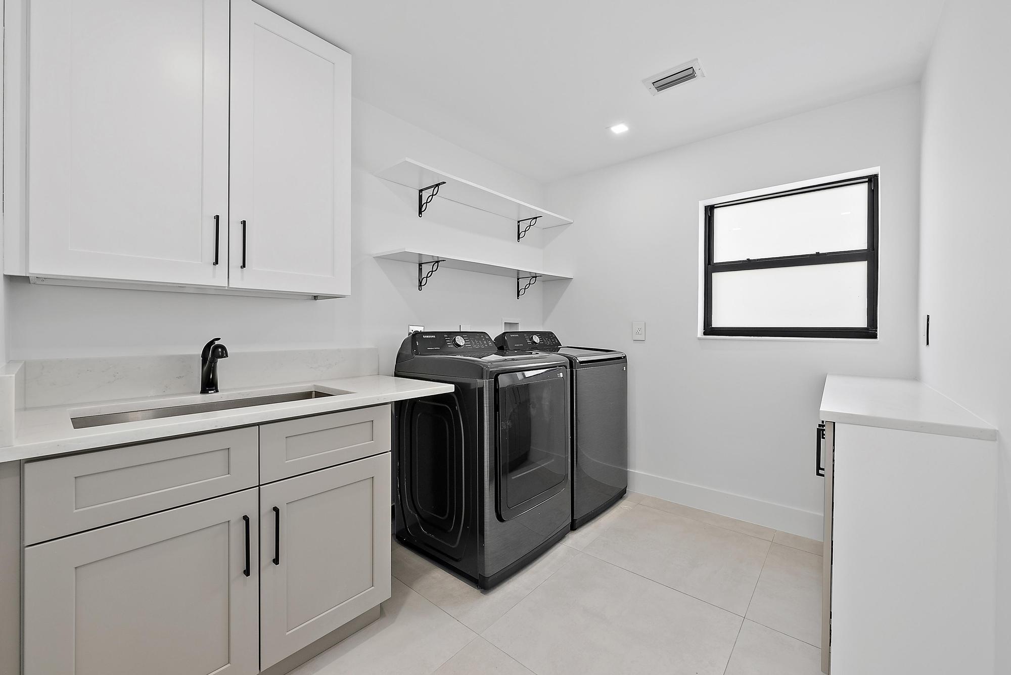 391 West Riverside Drive Tequesta, FL 33469 - Photo 27 of 49 391 W Riverside Dr-19