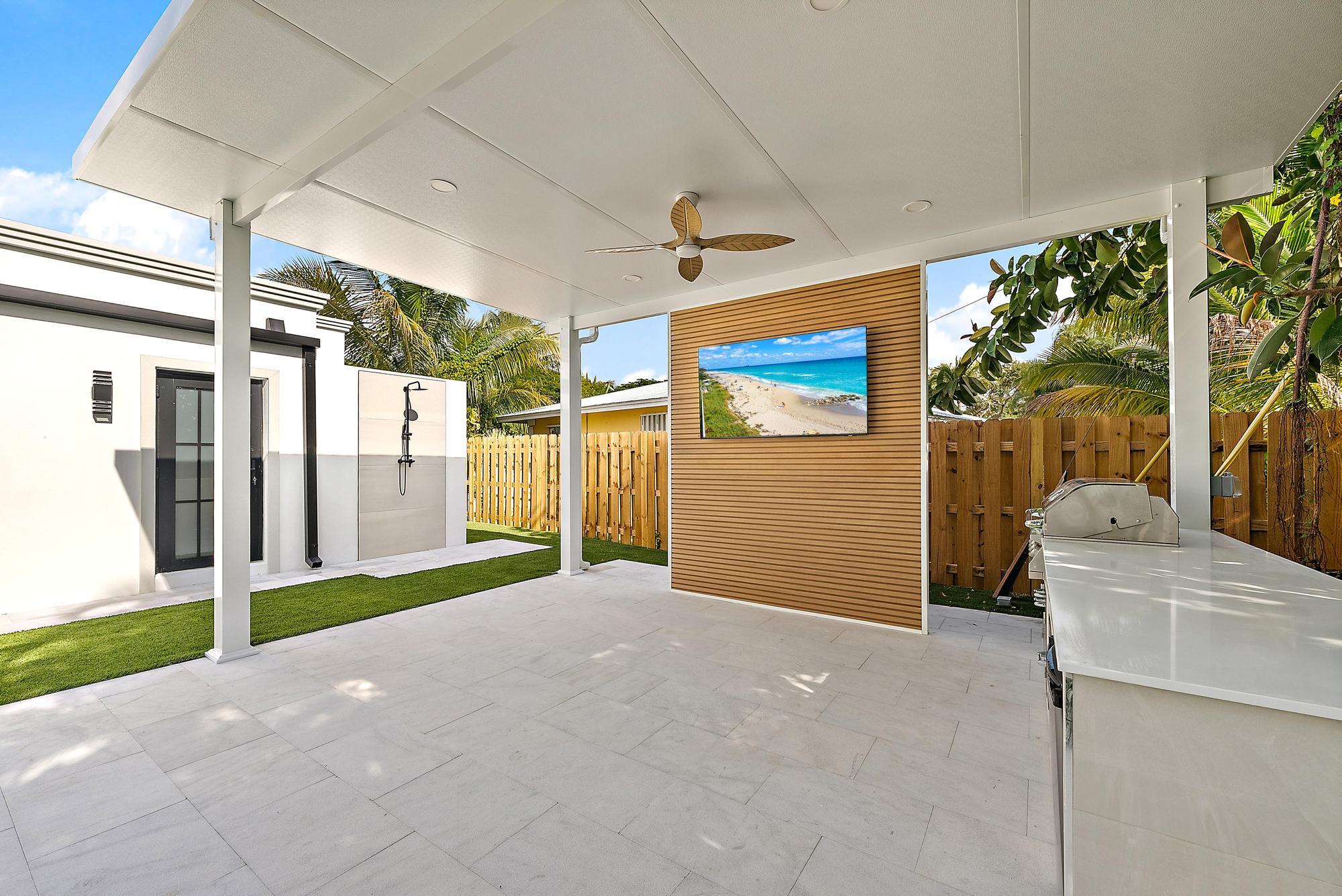 391 West Riverside Drive Tequesta, FL 33469 - Photo 29 of 49 391 W Riverside Dr-1