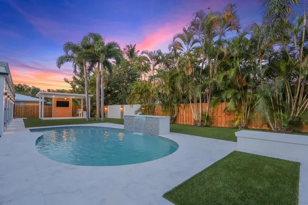 $1,699,000 | 391 West Riverside Drive, Tequesta, FL 33469