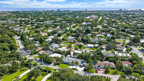 $1,699,000 | 391 West Riverside Drive, Tequesta, FL 33469