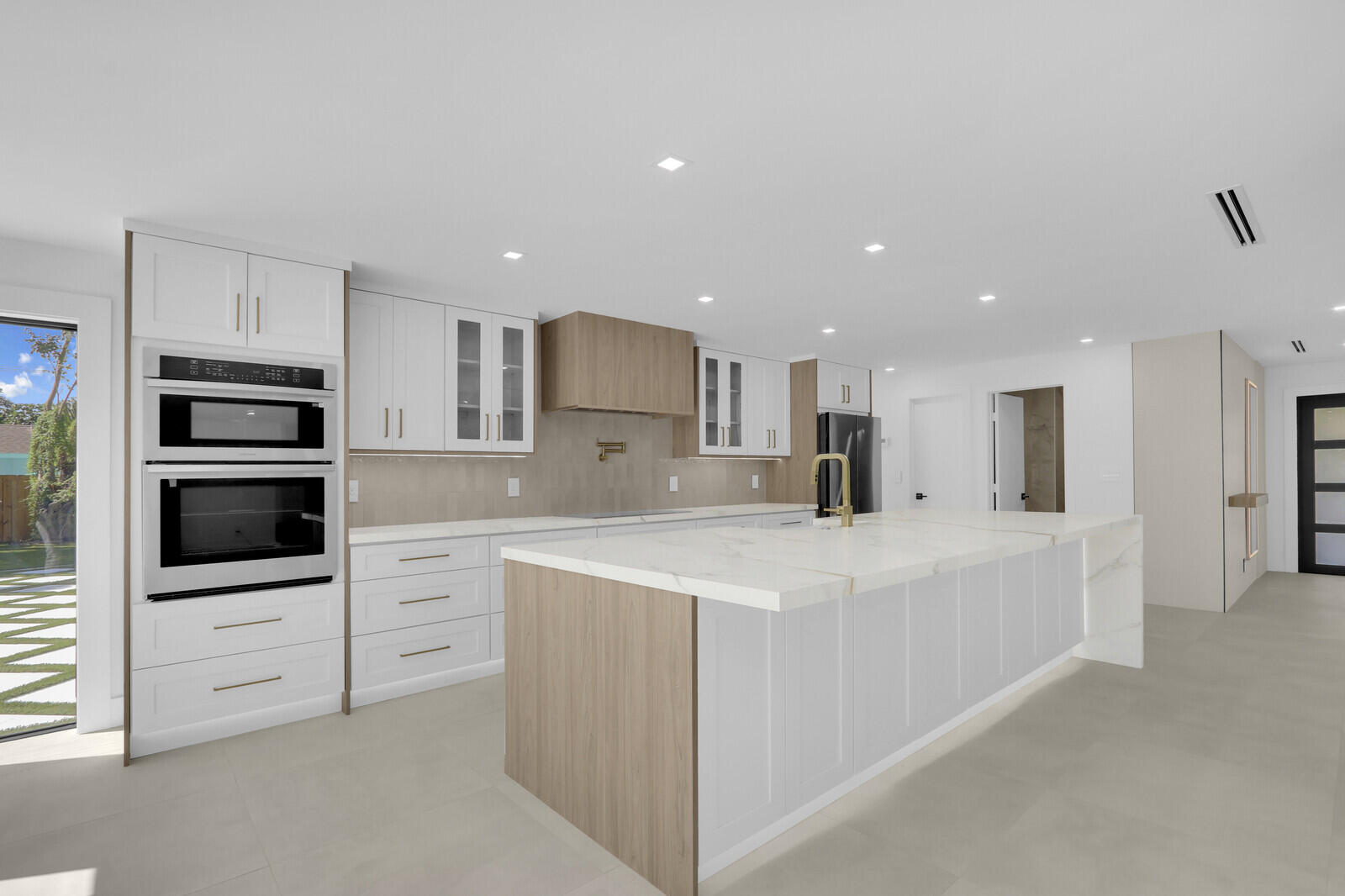 391 West Riverside Drive Tequesta, FL 33469 - Photo 5 of 49 21_Image_6_mls