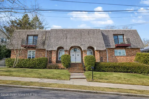 $1,300,000 | 15 Herkimer Street | Silver Lake
