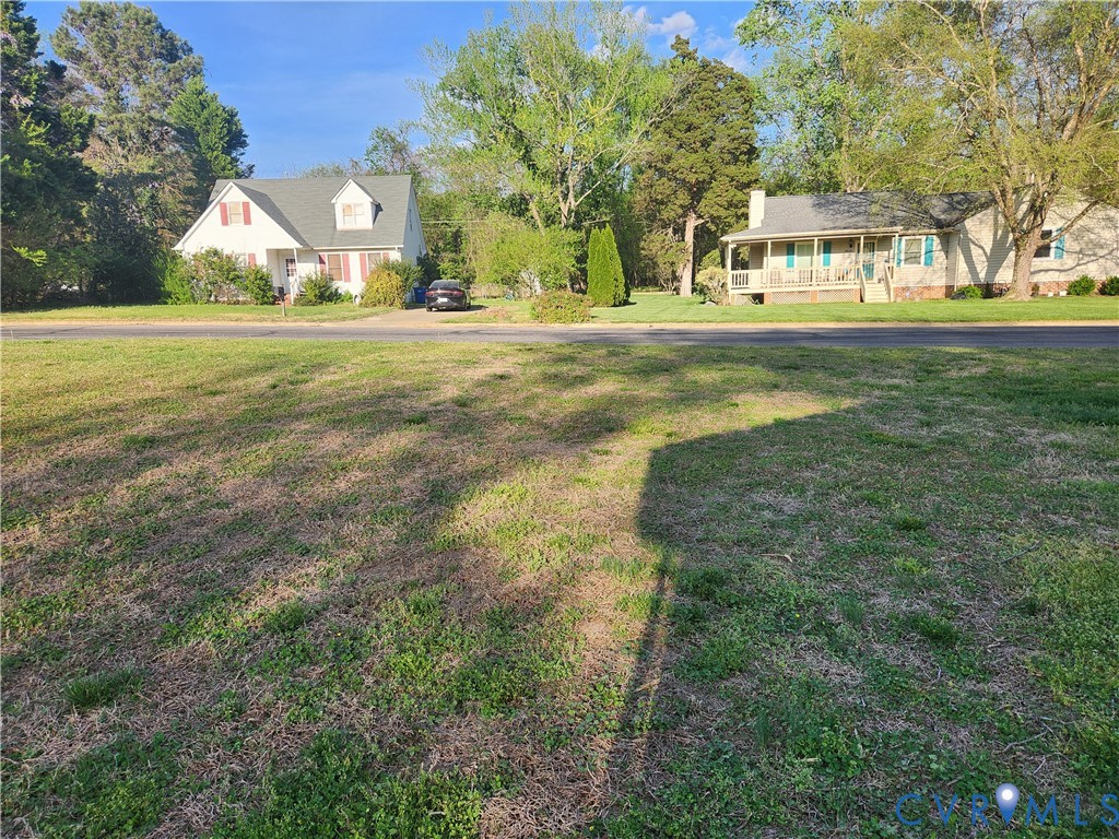 6833 Hearthside Drive Prince George, VA 23875 - Photo 2 of 6 a view of a volley ball court