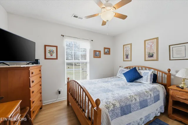 $385,000 | 3927 Glen Oaks Drive, Maryville, TN 37804