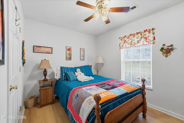 $385,000 | 3927 Glen Oaks Drive, Maryville, TN 37804