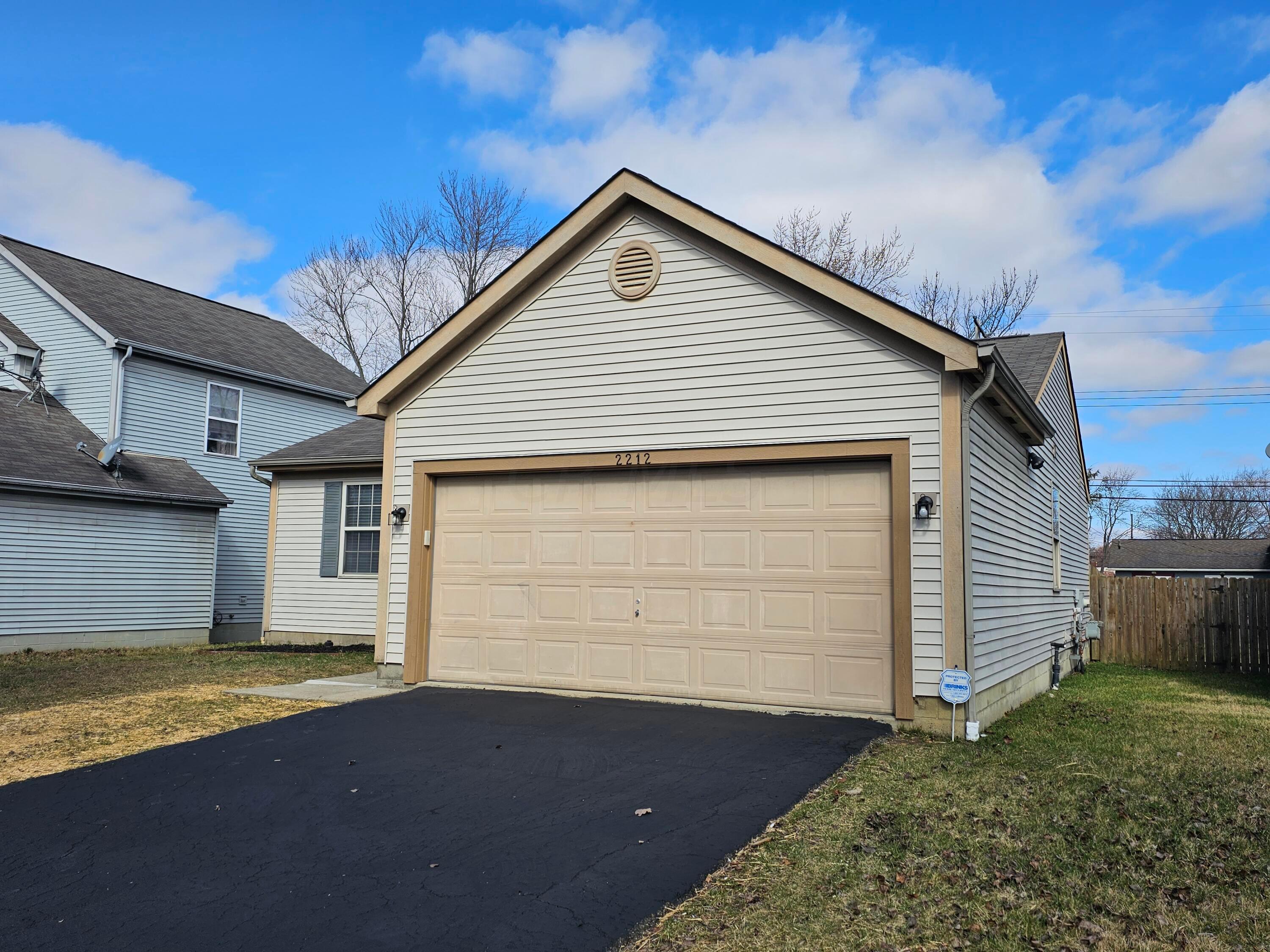 2212 Margo Road Columbus, OH 43229 - Photo 2 of 32 20230224_114441