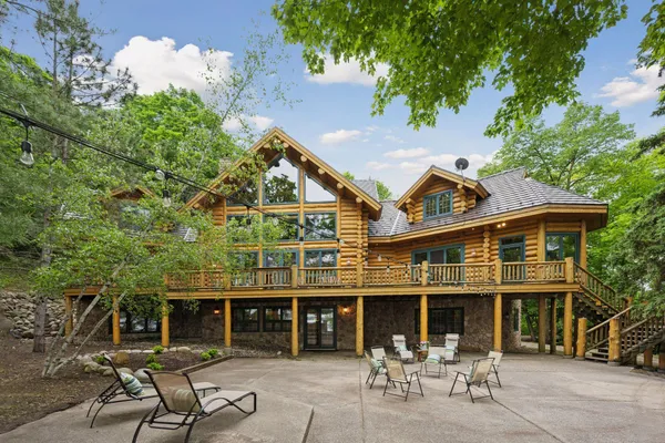 $3,990,000 | 6070 Pilger Avenue Northwest, Annandale, MN 55302