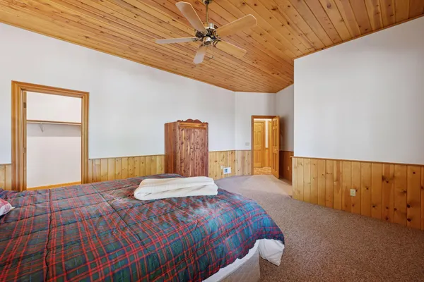 $3,990,000 | 6070 Pilger Avenue Northwest, Annandale, MN 55302