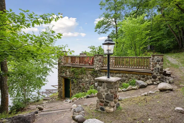 $3,990,000 | 6070 Pilger Avenue Northwest, Annandale, MN 55302