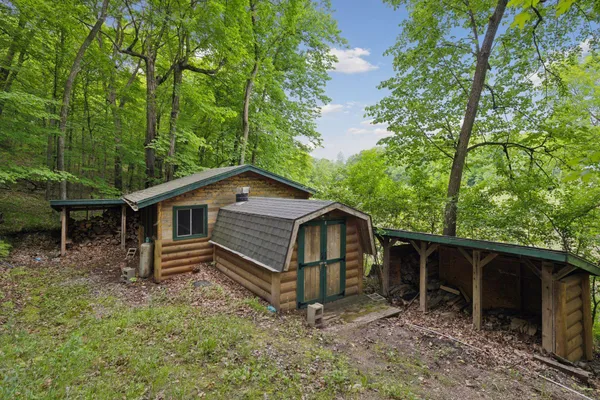 $3,990,000 | 6070 Pilger Avenue Northwest, Annandale, MN 55302