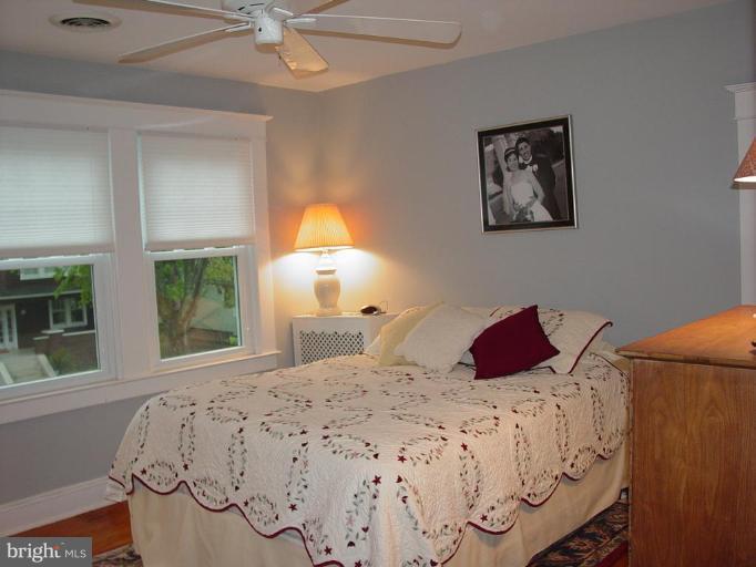 520 Anneslie Road Baltimore, MD 21212 - Photo 21 of 29 Master bedroom