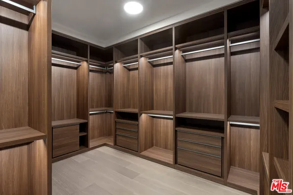 $24,000 | 8420 Sunset Boulevard, Unit 307, West Hollywood, CA 90069