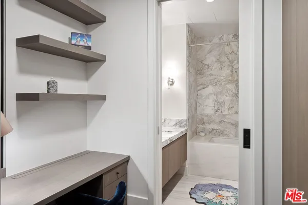 $24,000 | 8420 Sunset Boulevard, Unit 307, West Hollywood, CA 90069