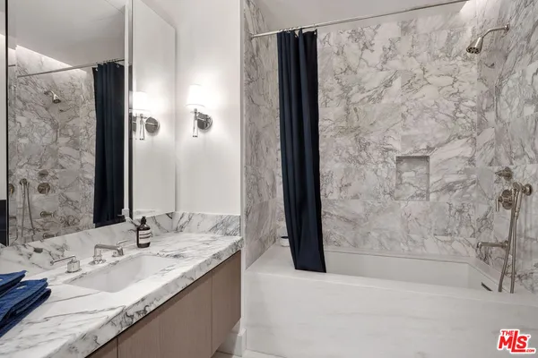 $24,000 | 8420 Sunset Boulevard, Unit 307, West Hollywood, CA 90069