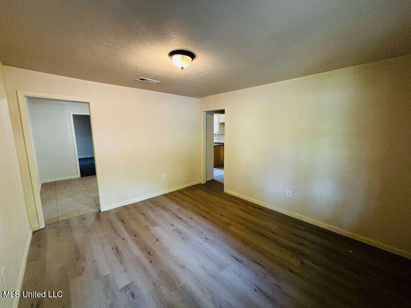 2716 Rutledge Avenue Jackson, MS 39213 - Photo 7 of 9 image-8