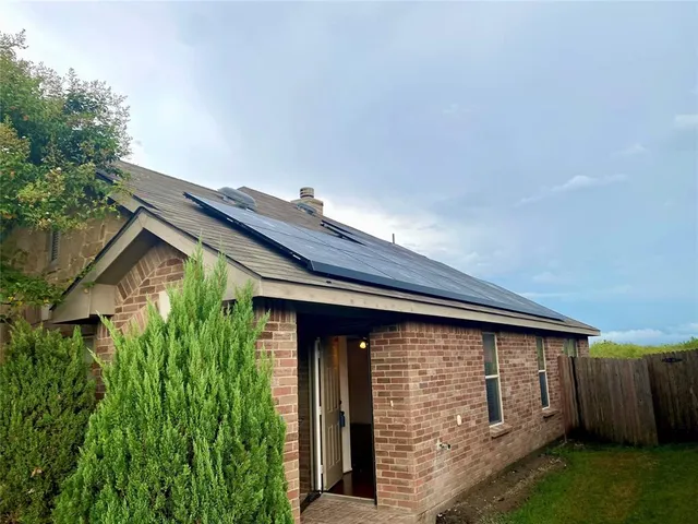 $1,900 | 2533 Grand Gulf Road, Fort Worth, TX 76123