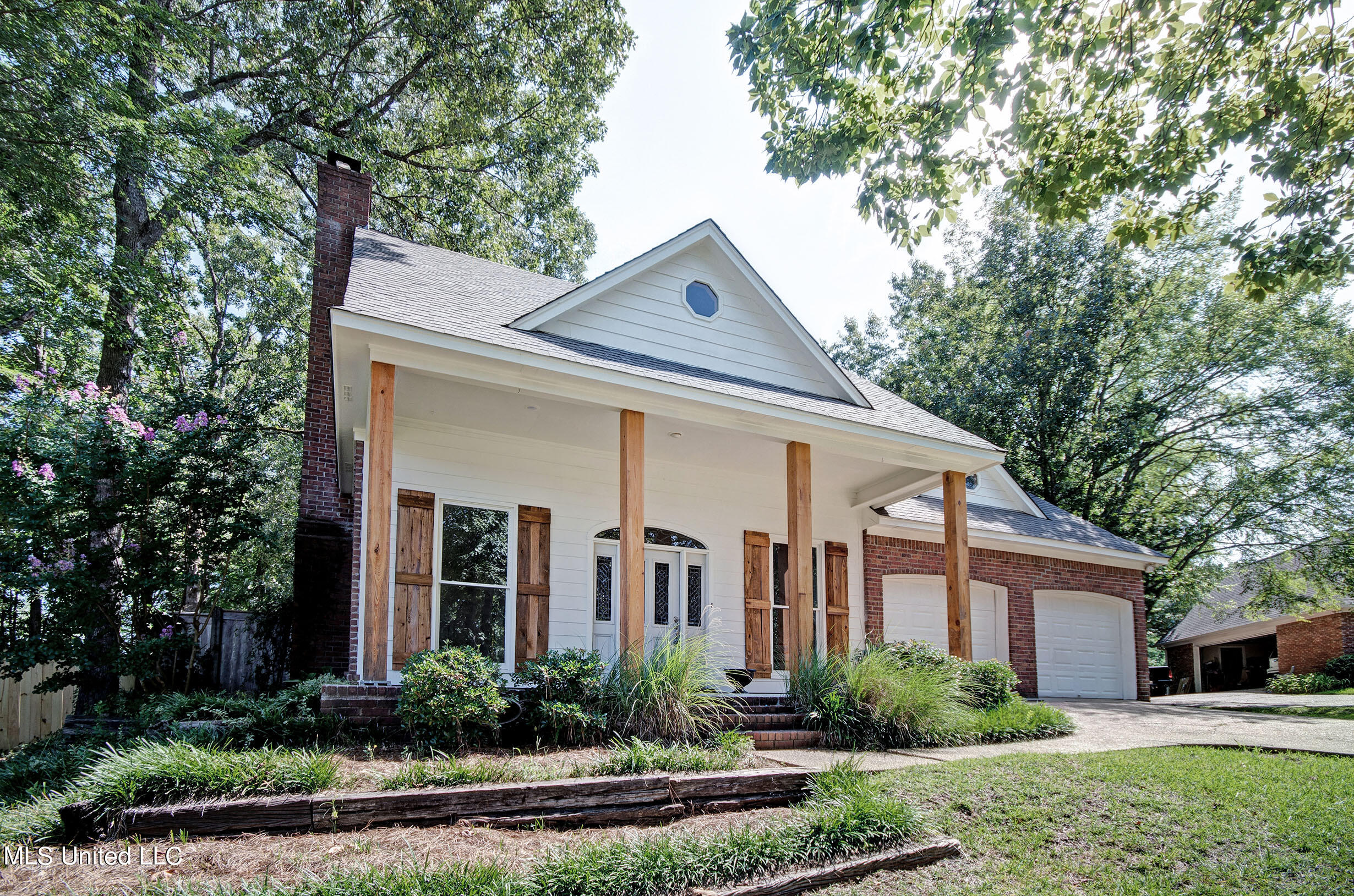 104 Sunflower Road Madison, MS 39110 - Photo 1 of 31 IMGP3043_4_5