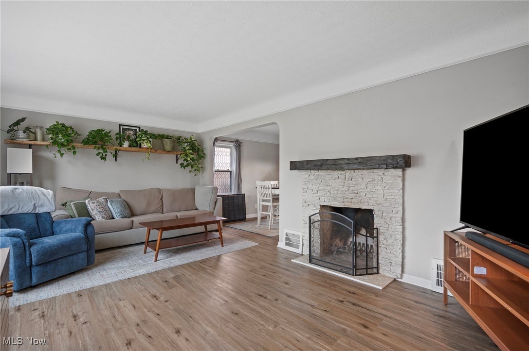 1369 Ford Road Lyndhurst, OH 44124 - Photo 6 of 40