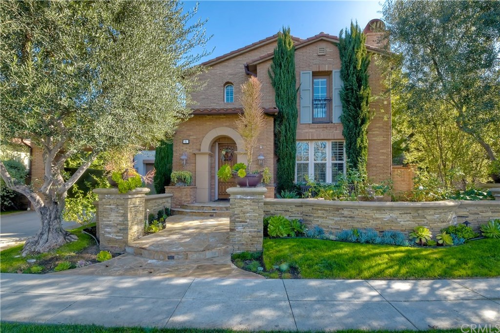 Great location near end of culdesac, beautiful curb appeal