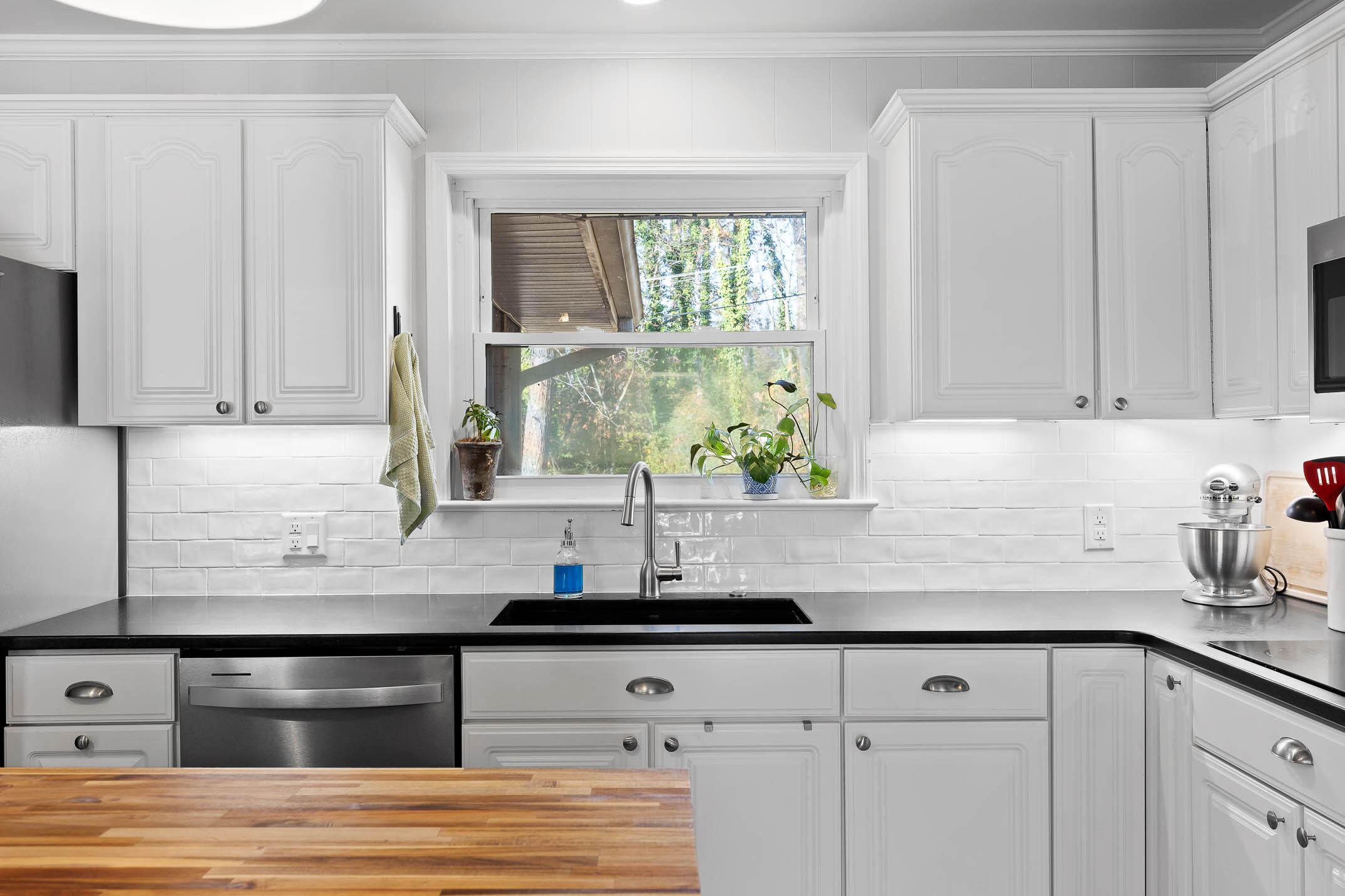 7013 Genoa Drive Chattanooga, TN 37421 - Photo 13 of 51 Kitchen