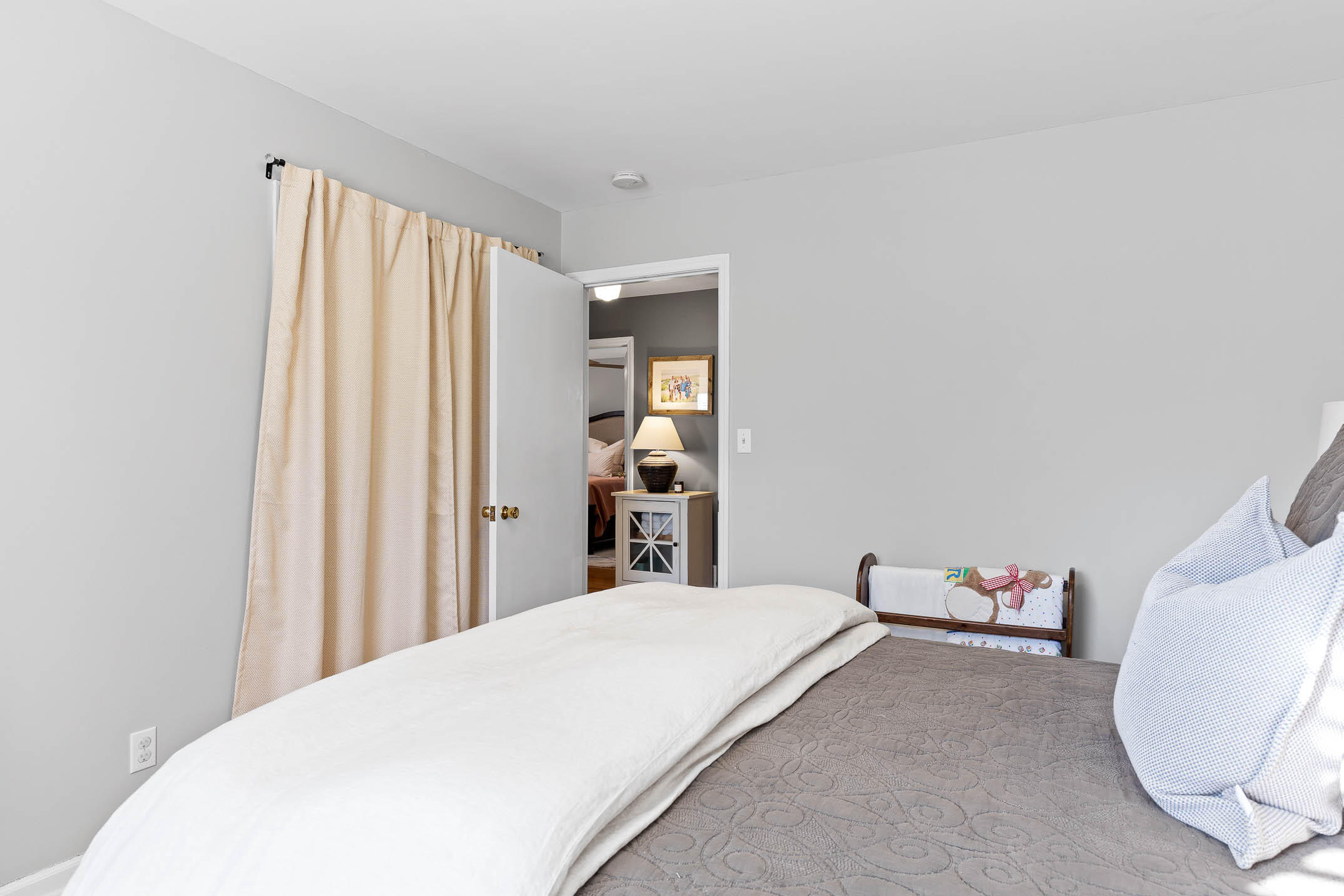 7013 Genoa Drive Chattanooga, TN 37421 - Photo 24 of 51 Guest Bed2v2