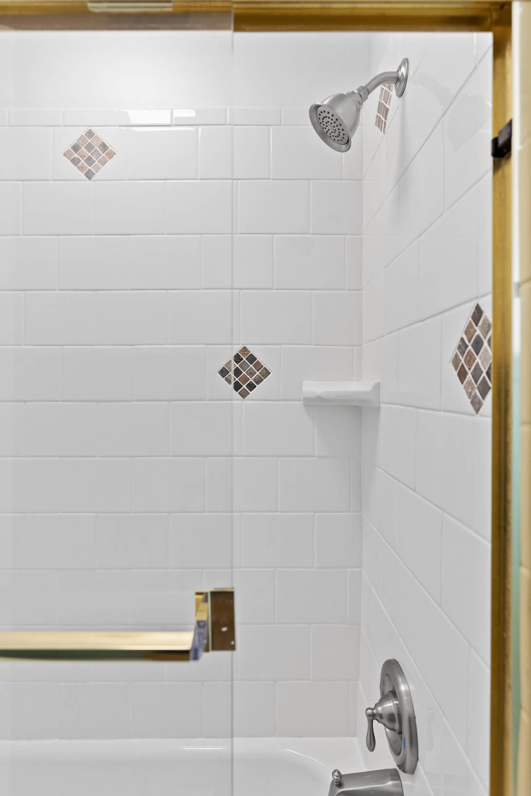 7013 Genoa Drive Chattanooga, TN 37421 - Photo 26 of 51 Tile Tub/Shower Combo