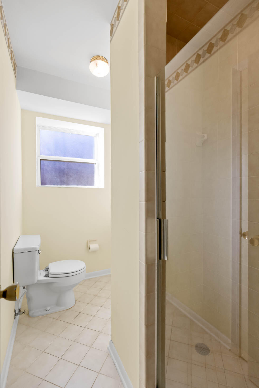 7013 Genoa Drive Chattanooga, TN 37421 - Photo 37 of 51 Basement Full Bath