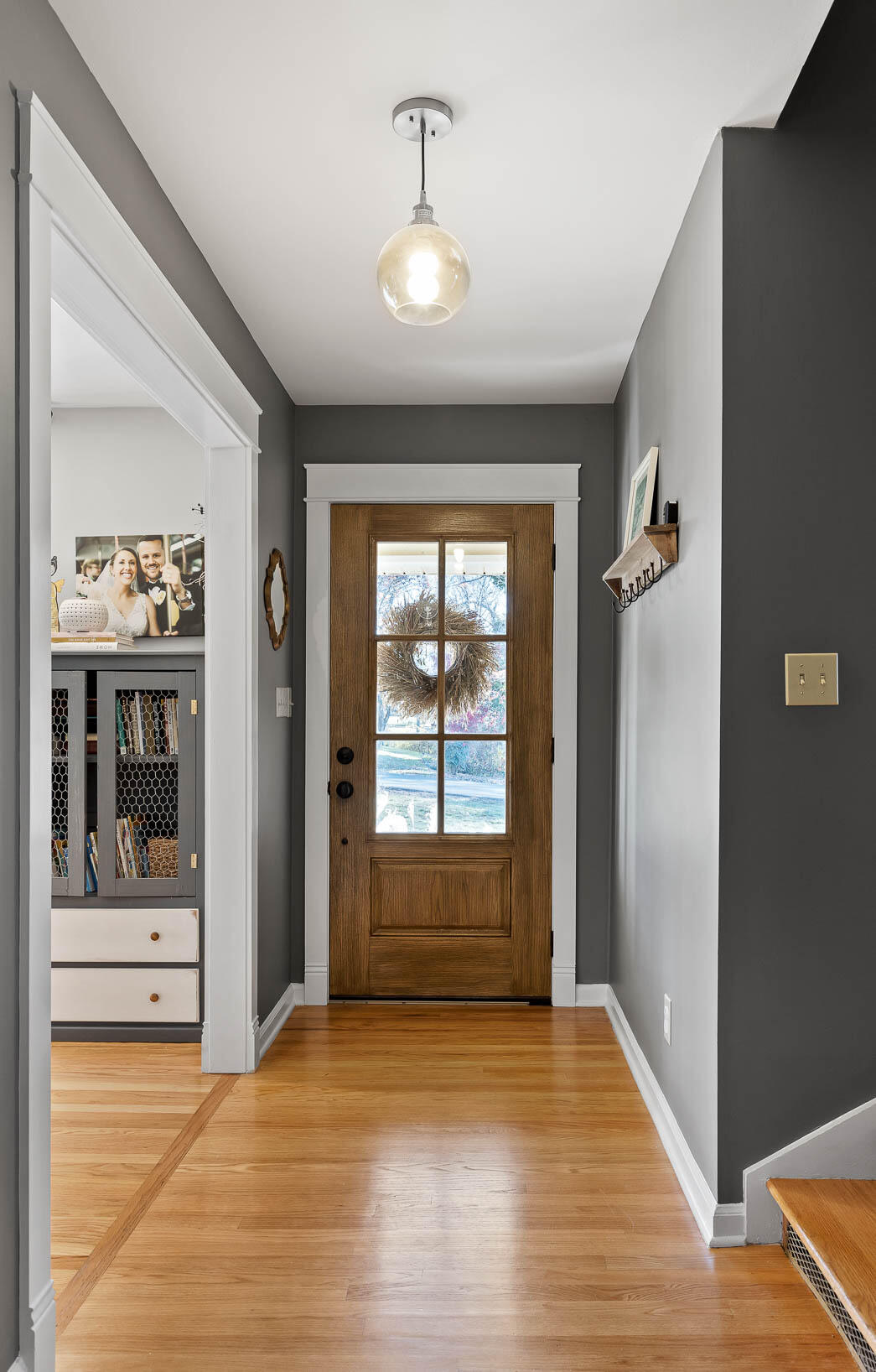 7013 Genoa Drive Chattanooga, TN 37421 - Photo 4 of 51 Come on in!