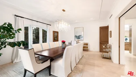 $11,850,000 | 6110 Merritt Drive, Malibu, CA 90265