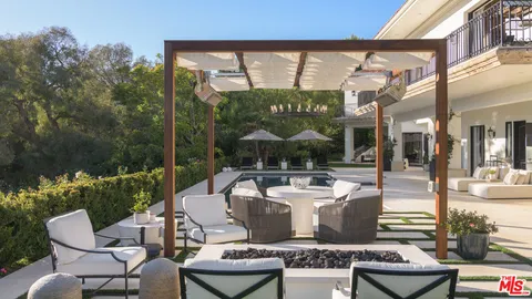 $11,850,000 | 6110 Merritt Drive, Malibu, CA 90265