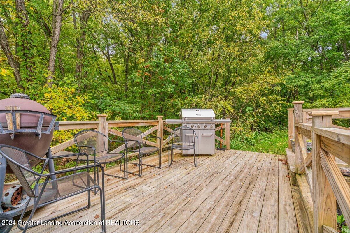 823 Wolverine Road Mason, MI 48854 - Photo 32 of 47 Deck