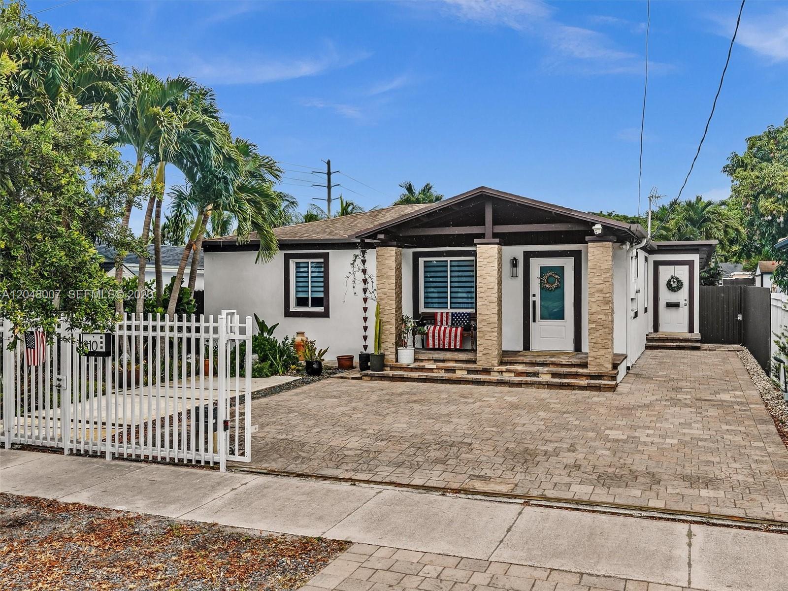310 Southwest 65th Avenue Miami, FL 33144 - Photo 1 of 59