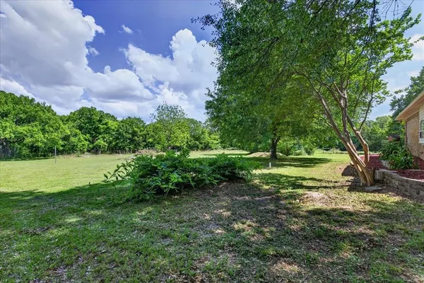 $485,000 | 6431 Payne Springs Place, Mabank, TX 75156