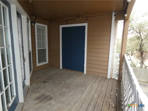 a view of front door and porch