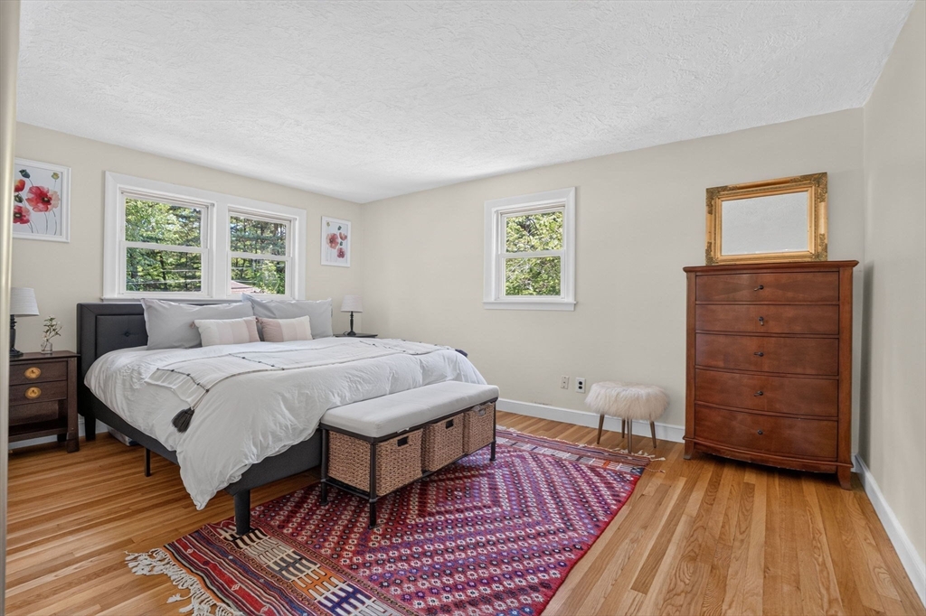 5 Holbrook Road Wayland, MA 01778 - Photo 5 of 24