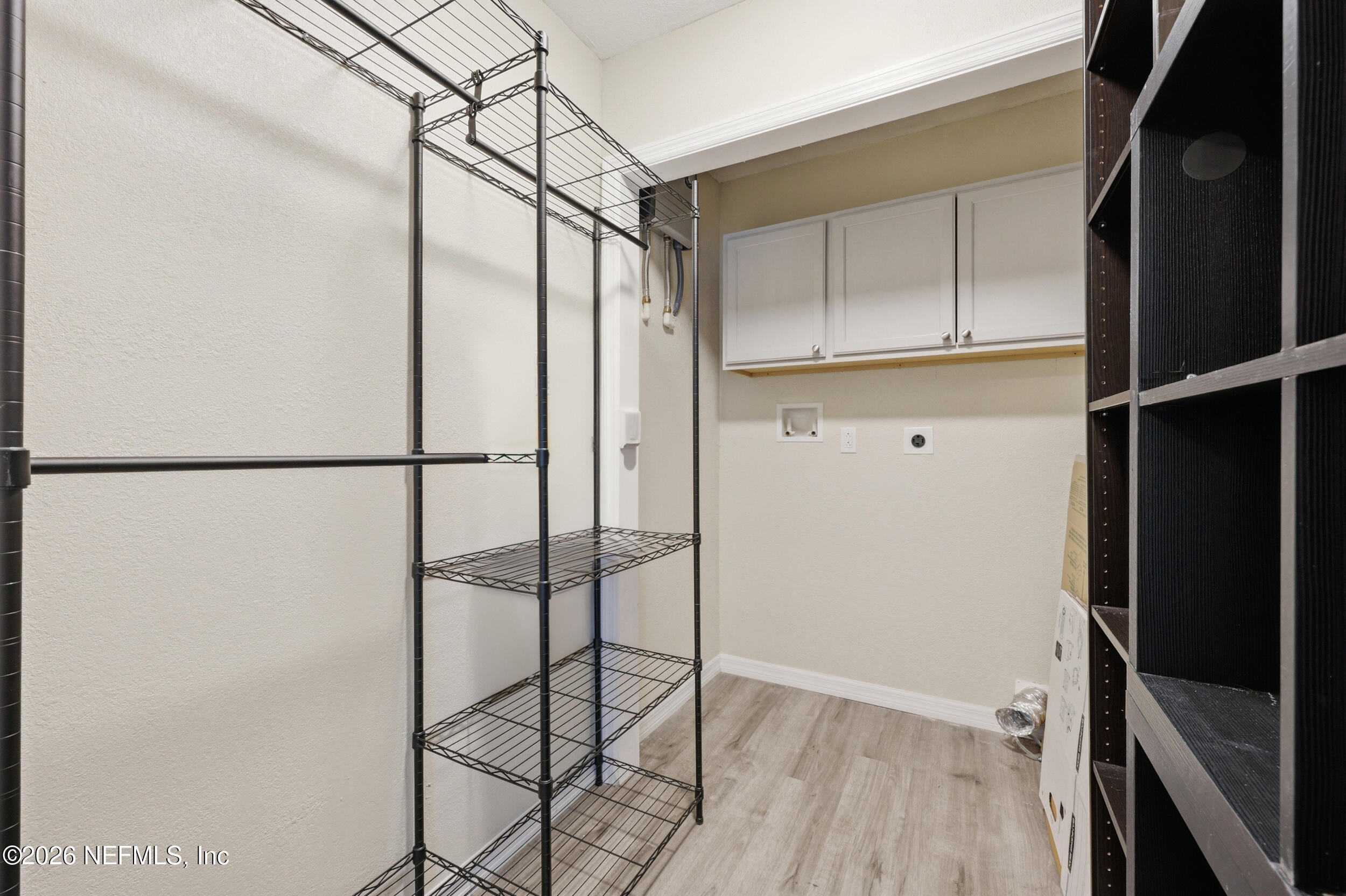 574 Hall Road Green Cove Springs, FL 32043 - Photo 16 of 60 Cottage Laundry/Closet