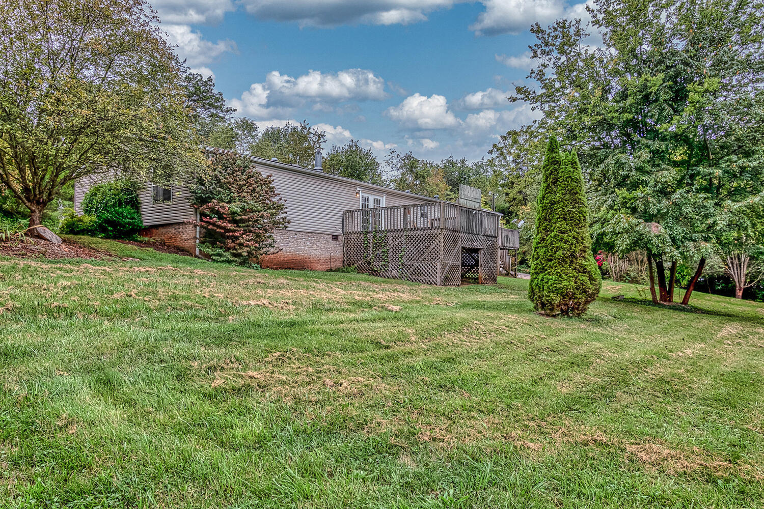 334 Fancy Meadows Road Knoxville, TN 37924 - Photo 18 of 28 334 Fancy Meadows Rd-large-028-015-Back