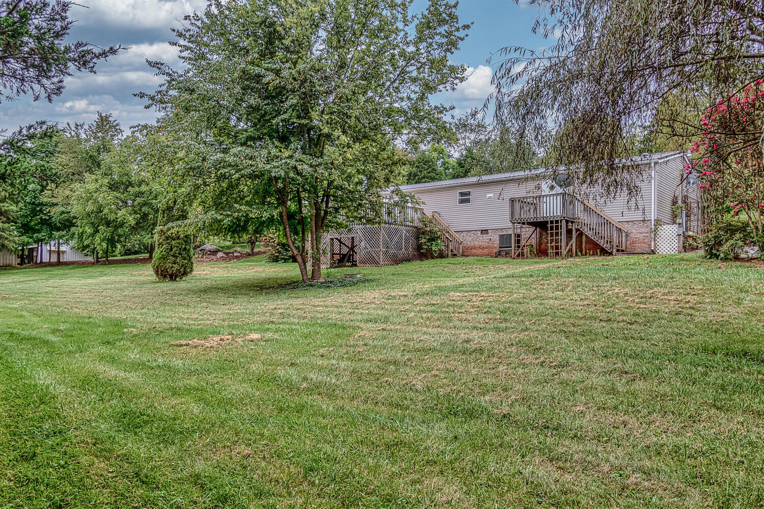 334 Fancy Meadows Road Knoxville, TN 37924 - Photo 25 of 28 334 Fancy Meadows Rd-large-025-010-Back