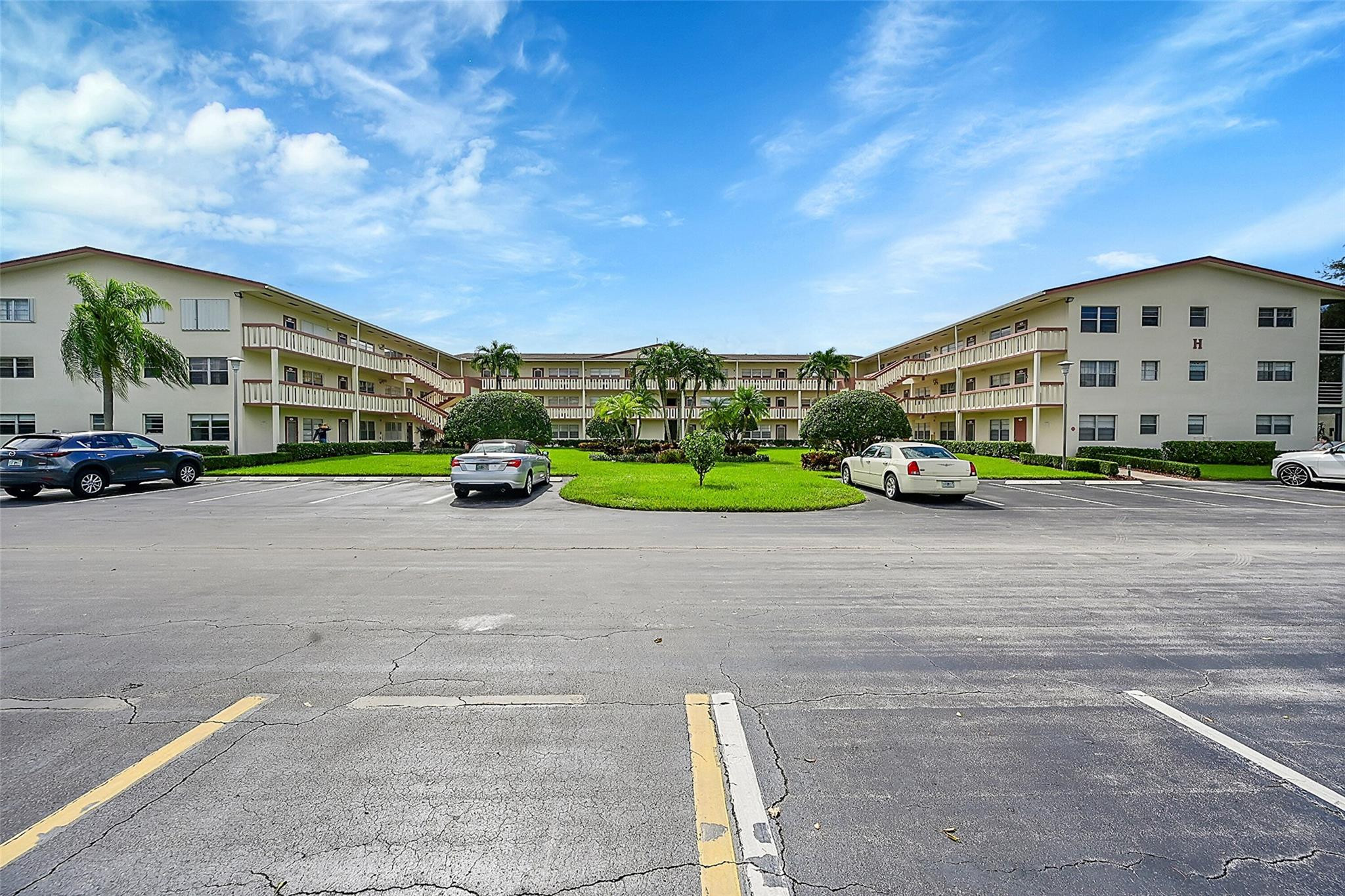 298 Preston H, Unit 298 Boca Raton, FL 33434 - Photo 2 of 38 Photo 2