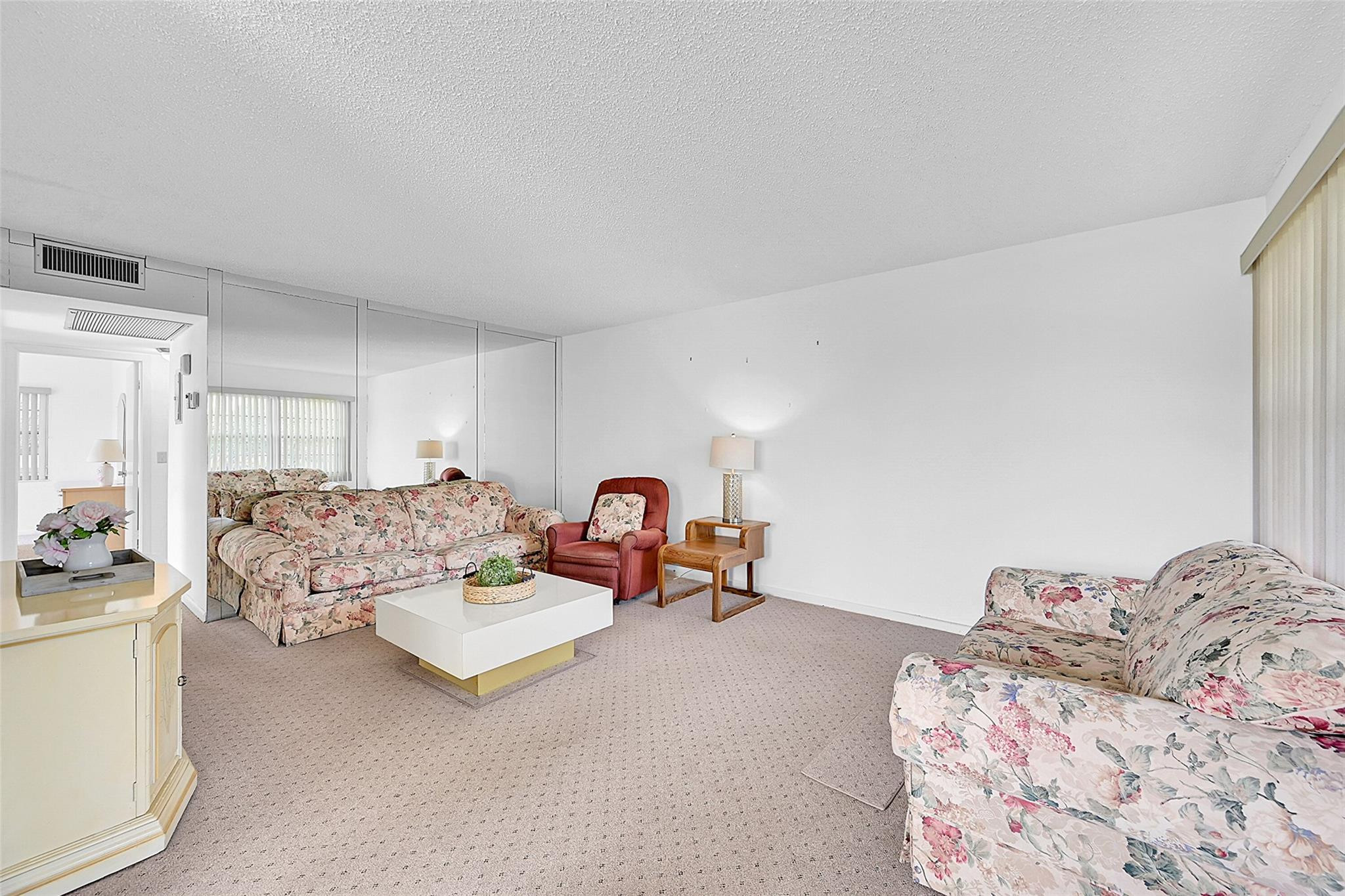 298 Preston H, Unit 298 Boca Raton, FL 33434 - Photo 7 of 38 Photo 7